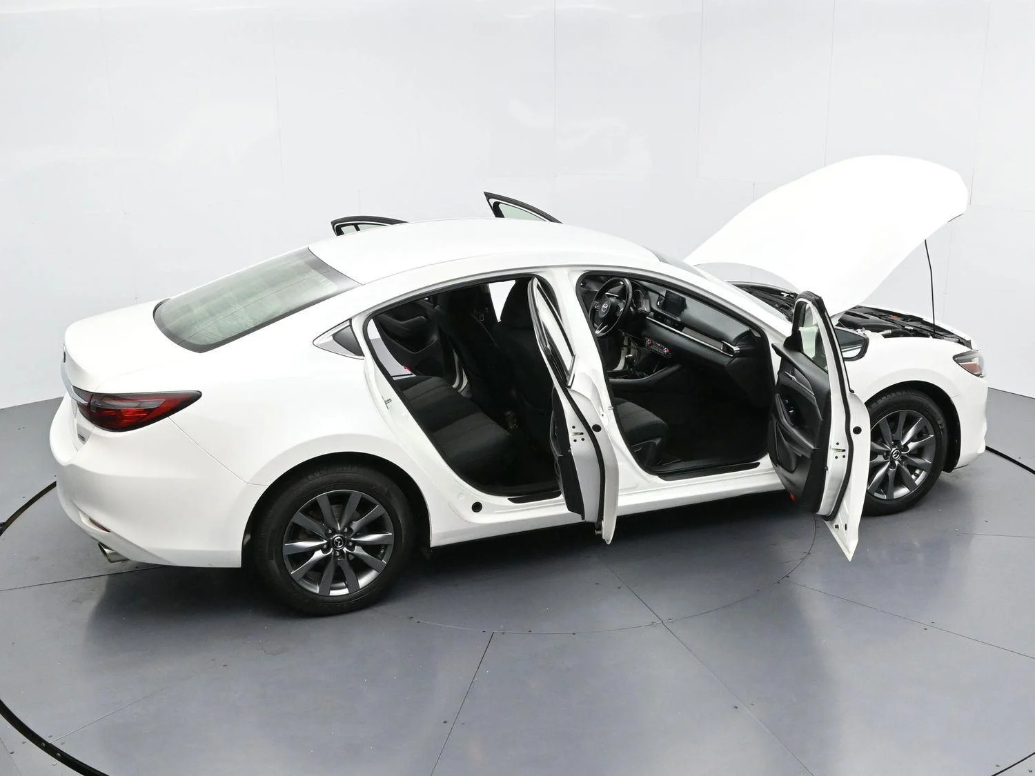 Used 2018 Snowflake White Pearl Mica Mazda Sport image 33