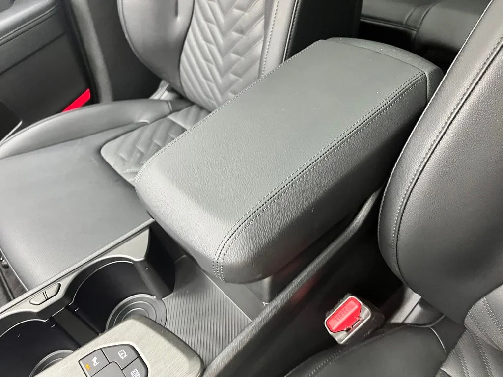 Used 2026 Black Kia X-Line image 31