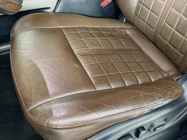 Used 2021 White Nissan Platinum Reserve image 19