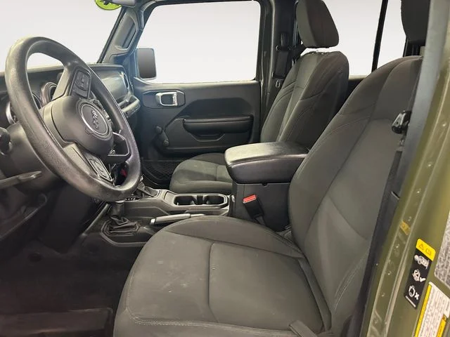 Used 2021 Green Jeep Unlimited Sport image 9