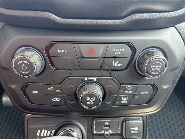 2023 Jeep Renegade Trailhawk - Photo 22