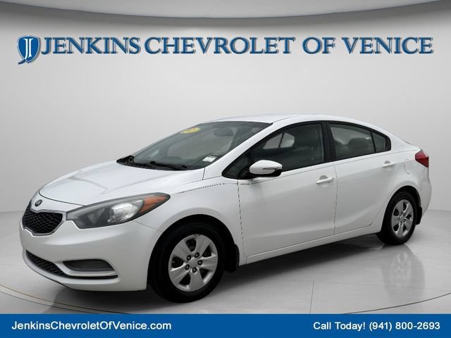 Used 2015 White Kia LX image 11