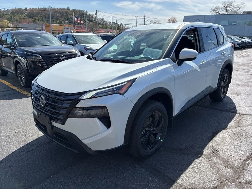 New 2026 Everest White Pearl TriCoat Nissan SV image 3