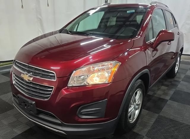Used 2016 Crimson Metallic Chevrolet LT image 1