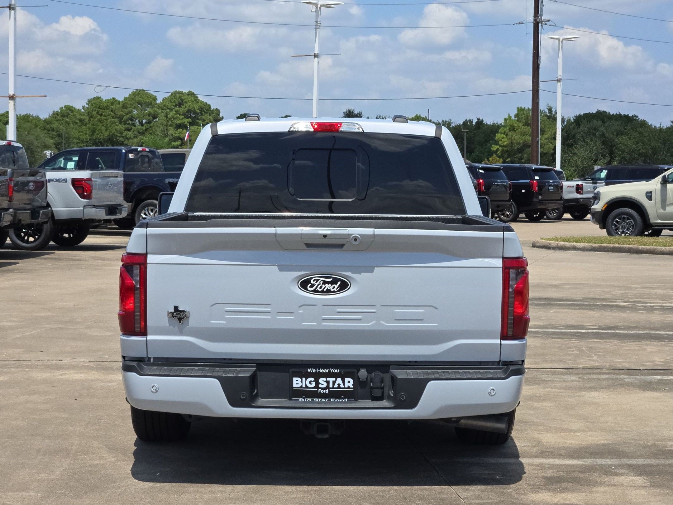 Used 2025 Blue Ford XLT image 4
