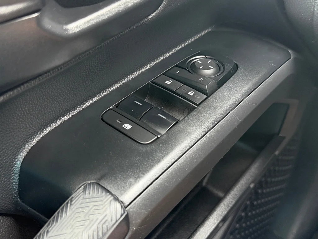 Used 2024 Ice Cap Toyota SR image 18