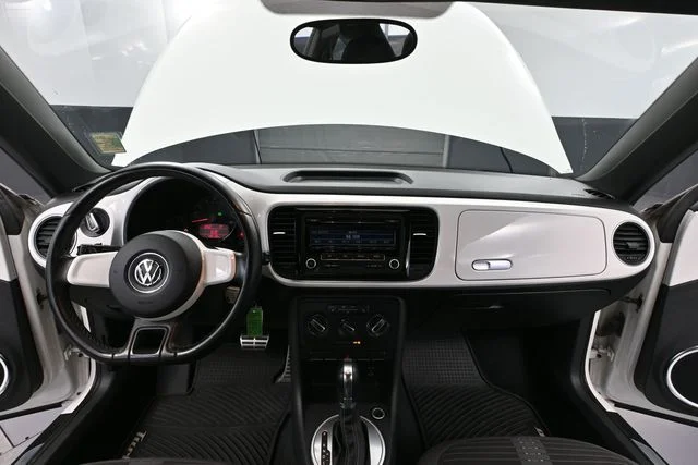 2012 Volkswagen Beetle 2.0 - Photo 22