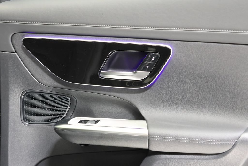 New 2026 Black Mercedes-Benz GLC 300 image 51