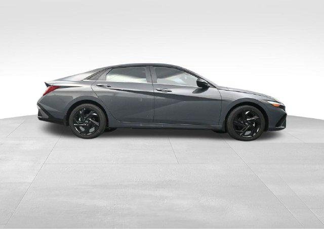 New 2026 Gray Hyundai SEL Sport image 37