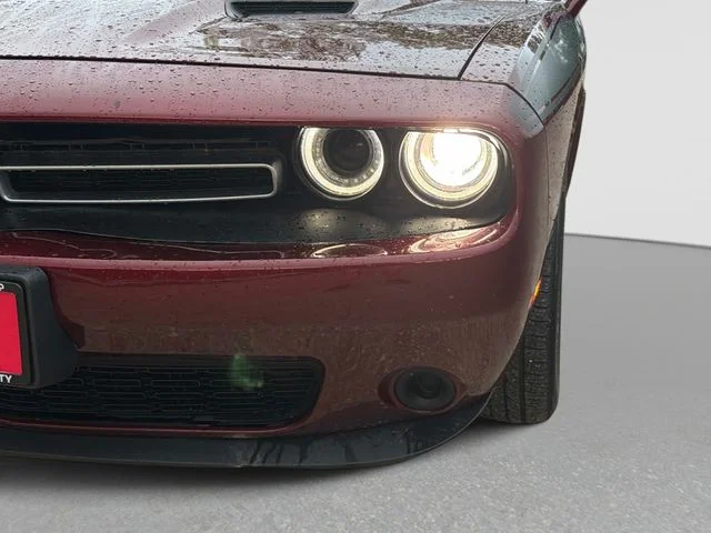 Used 2020 Red Dodge SXT image 10