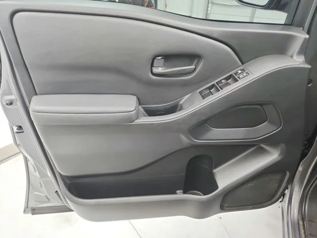 Used 2022 Gray Nissan S image 29