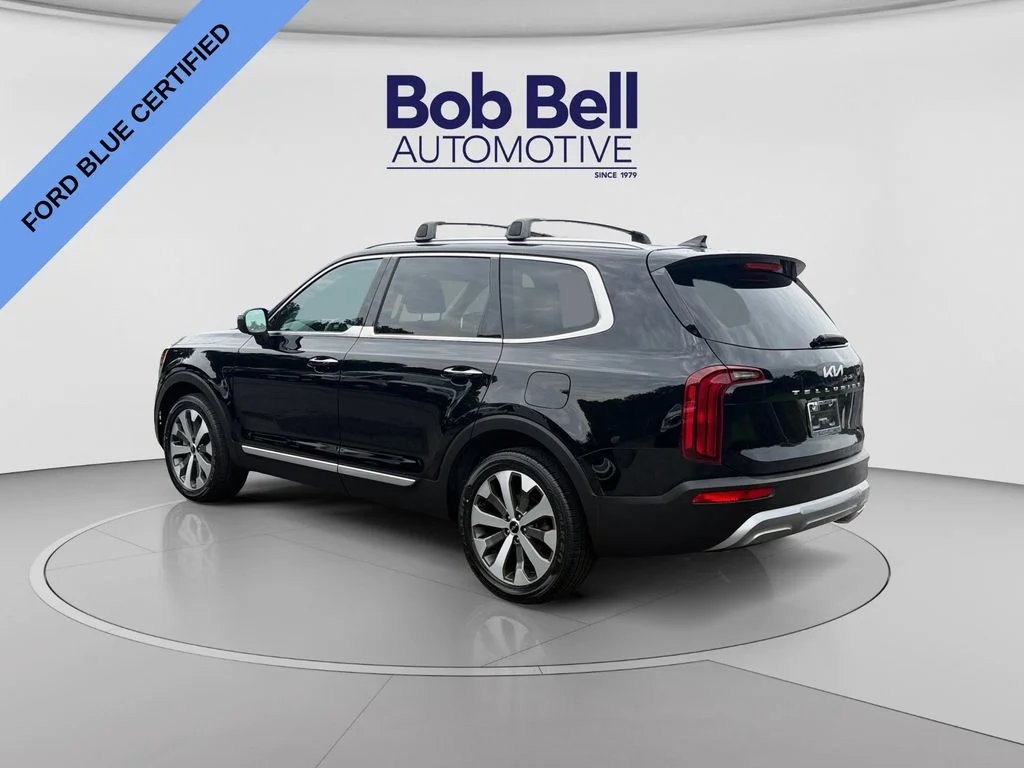 Certified Used 2022 Ebony Black Kia S image 5