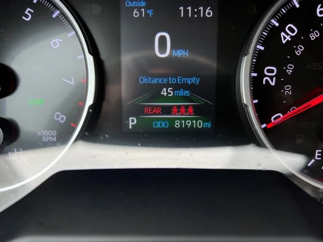 Used 2022 Magnetic Gray Metallic Toyota XLE image 21