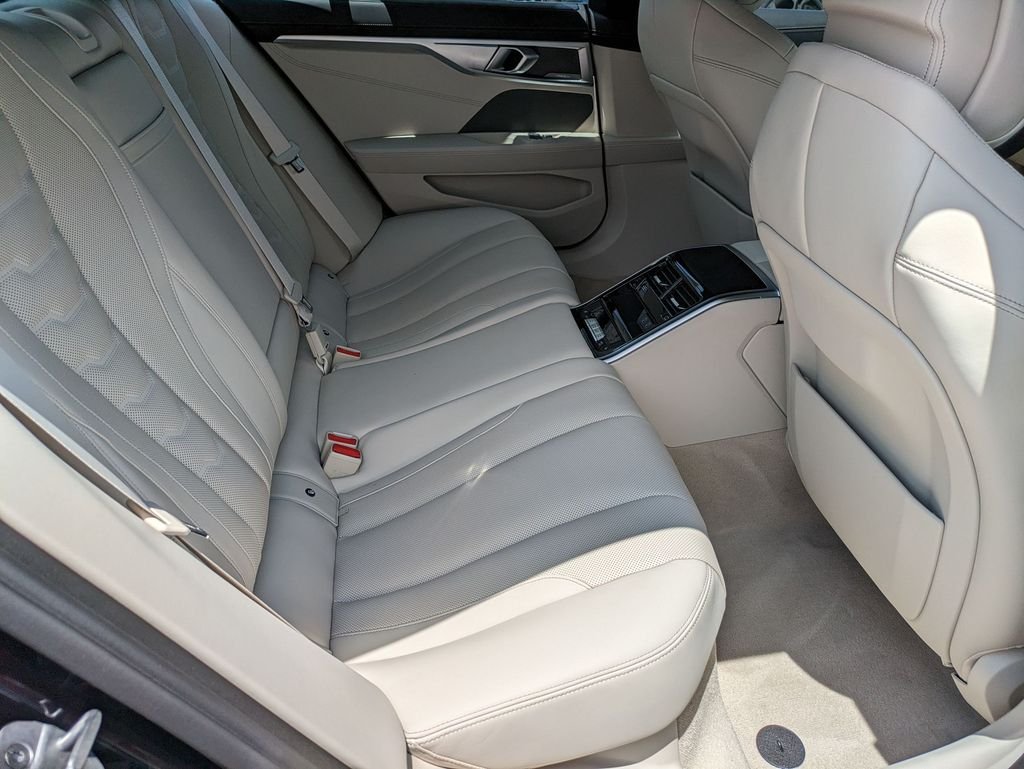 2026 BMW 8 Series 840i - Photo 21