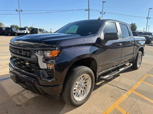 Used 2023 Gray Chevrolet Custom image 2