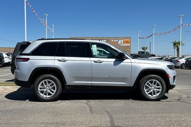 2025 Jeep Grand Cherokee Laredo - Photo 6