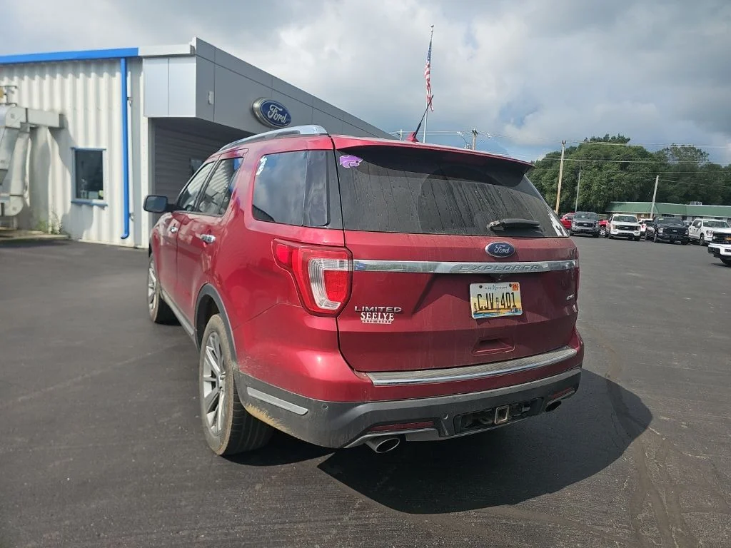 Used 2019 Red Ford Limited image 7