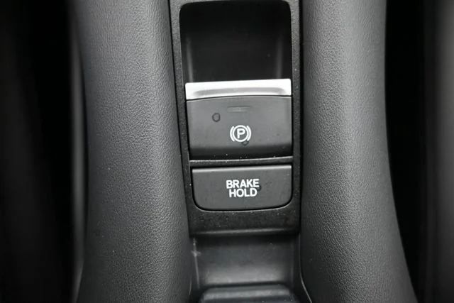 Used 2024 White Honda EX-L image 26