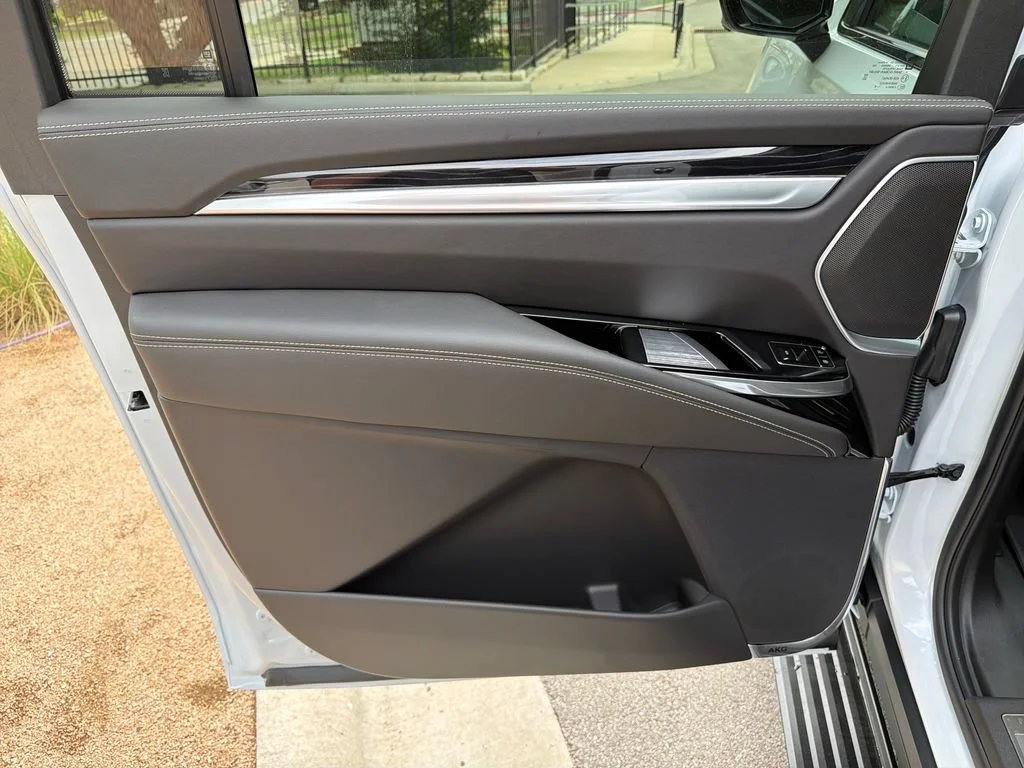 2026 Cadillac Escalade ESV Sport - Photo 33