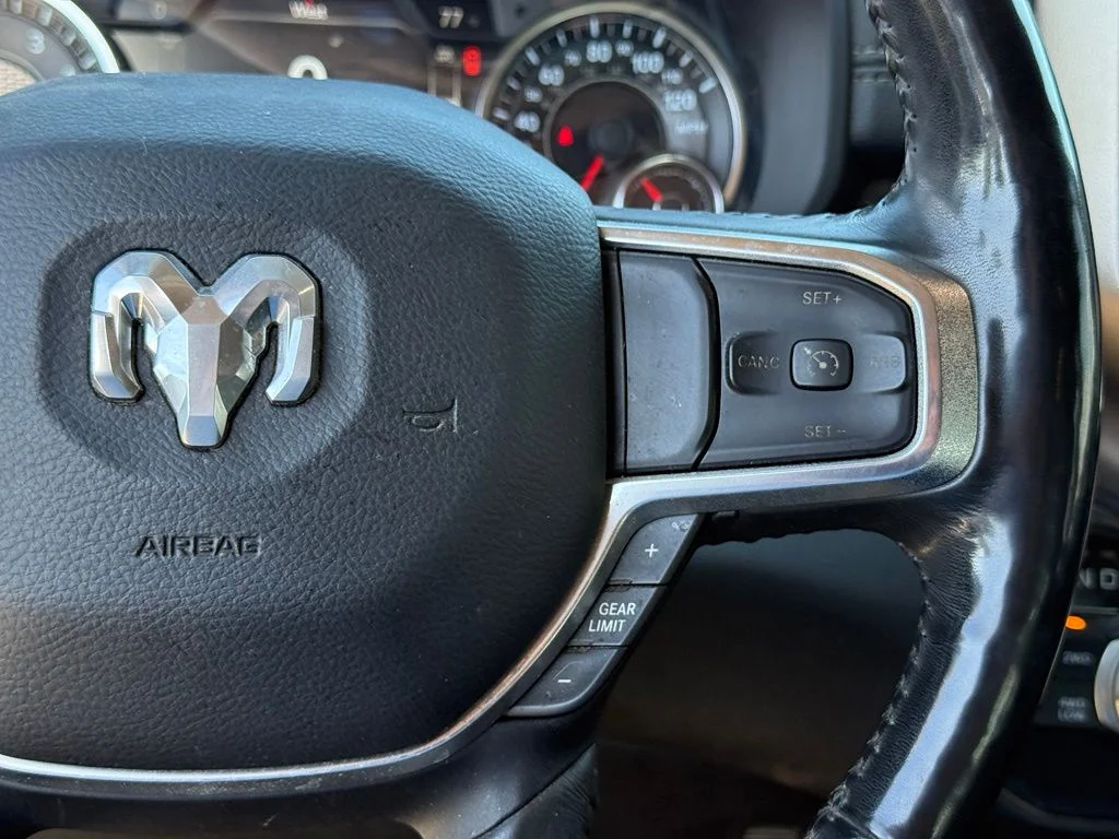 Used 2019 Silver Ram Laramie image 18