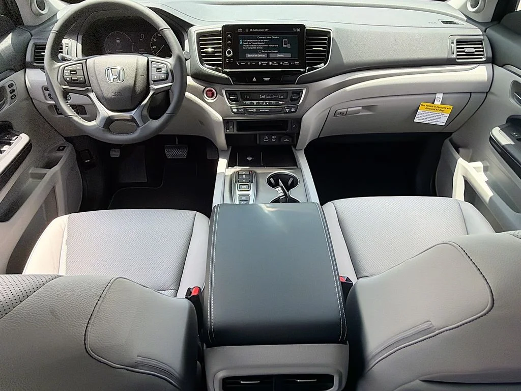 New 2026 Platinum White Pearl Honda RTL image 24