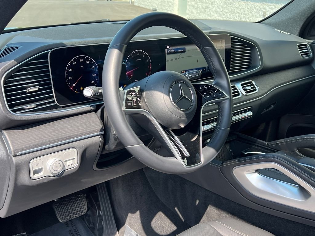 Certified Used 2025 Black Mercedes-Benz GLE 350 image 17