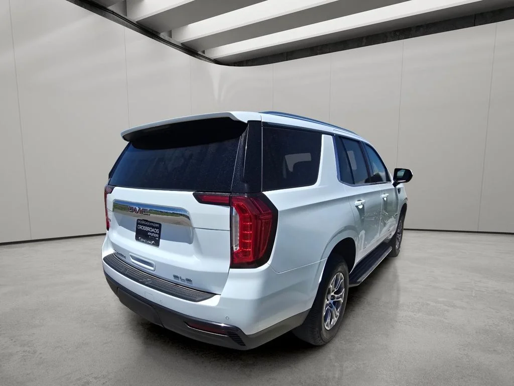 Used 2022 Summit White GMC SLE image 5