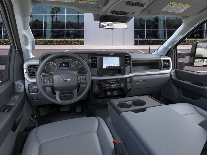 New 2026 Oxford White Ford XL image 9