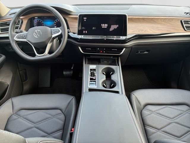 New 2026 Silver Mist Volkswagen SE image 14