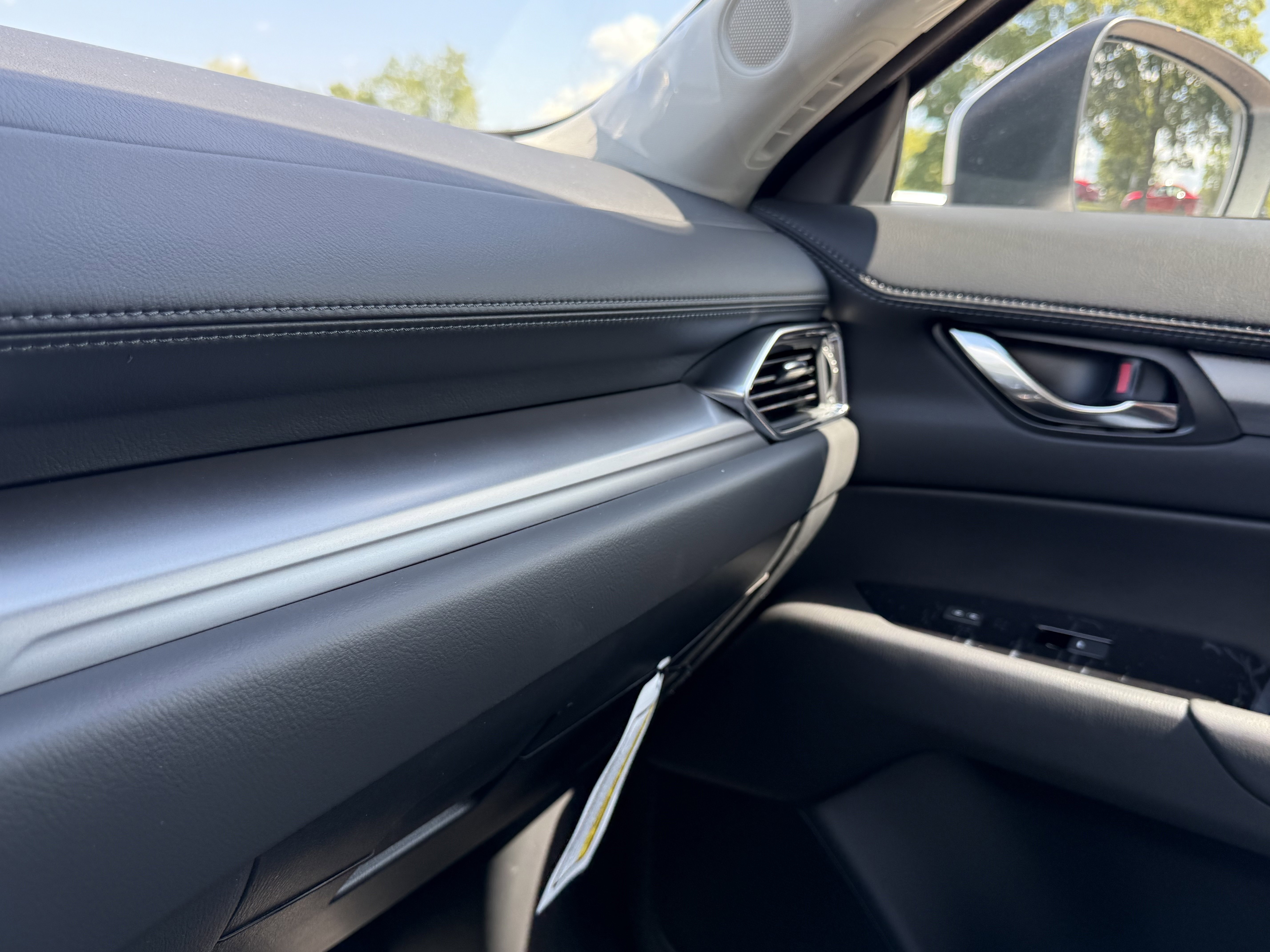 2025 Mazda CX-5 S Preferred package - Photo 30