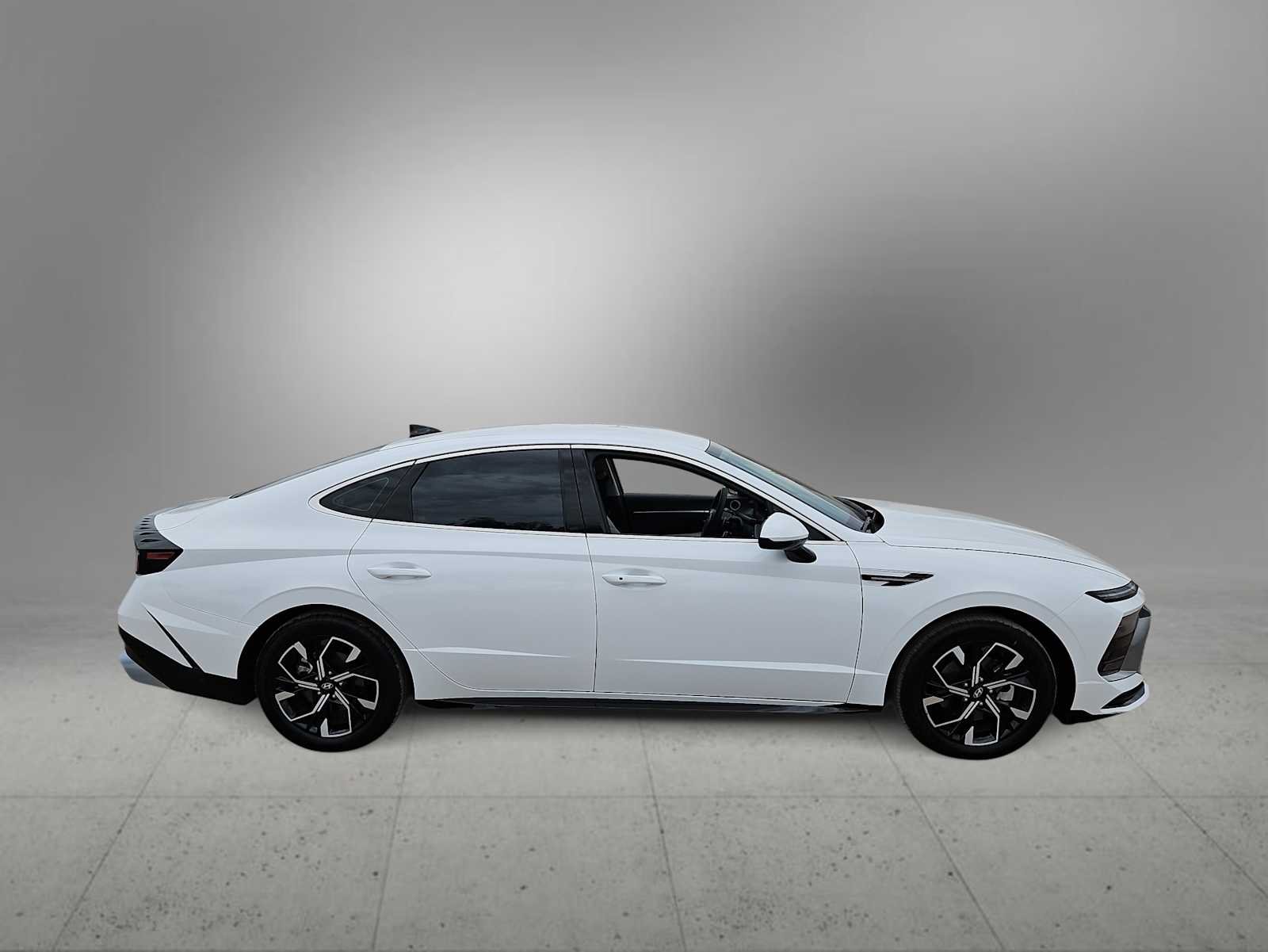Certified Used 2024 Serenity White Hyundai SEL image 9