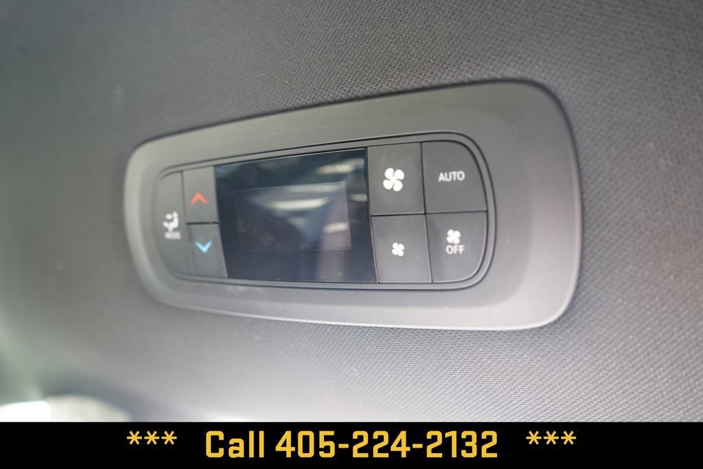 2025 Chrysler Pacifica Select - Photo 22
