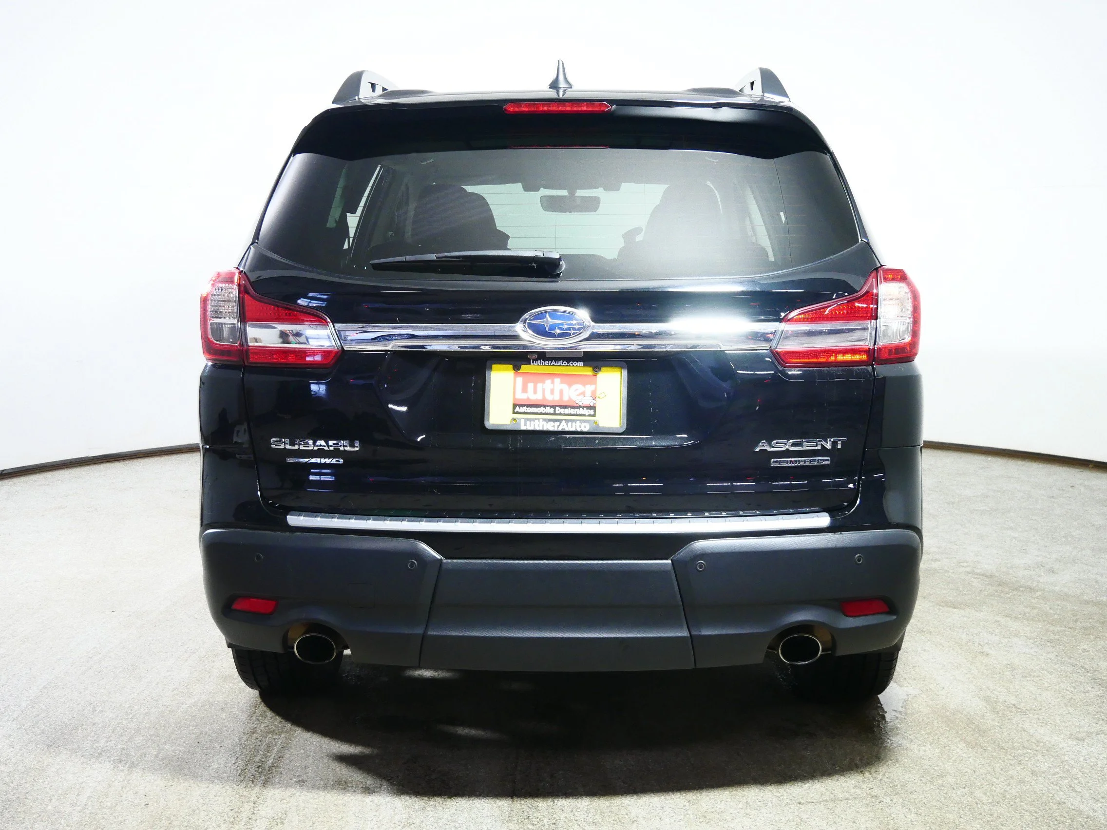 Used 2020 Crystal Black Silica Subaru Limited image 6