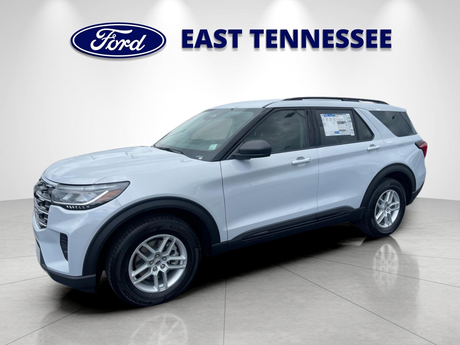 New 2026 Space White Metallic Ford Active image 7