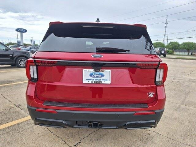 New 2026 Rapid Red Metallic Tinted Clearcoat Ford ST-Line image 4