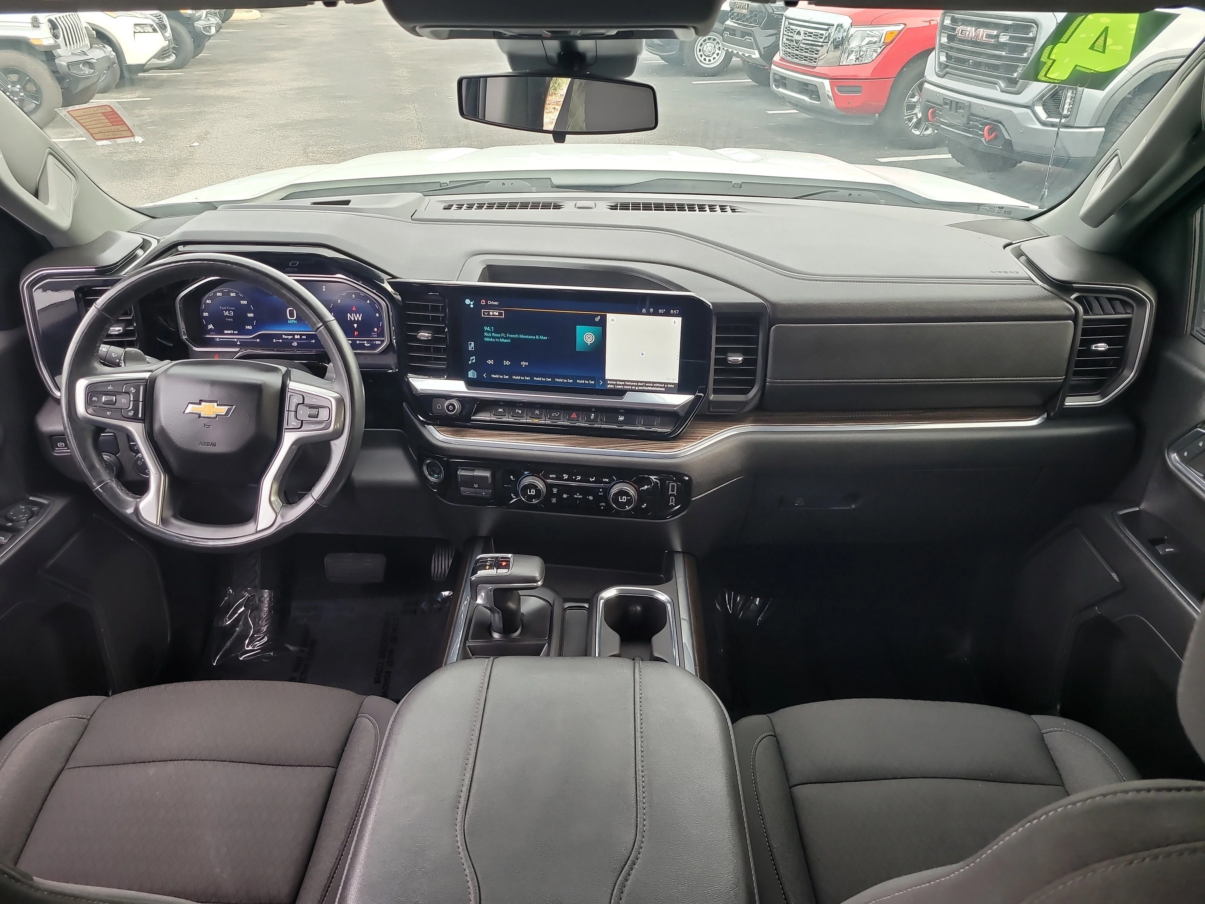 Used 2024 Summit White Chevrolet LT image 15