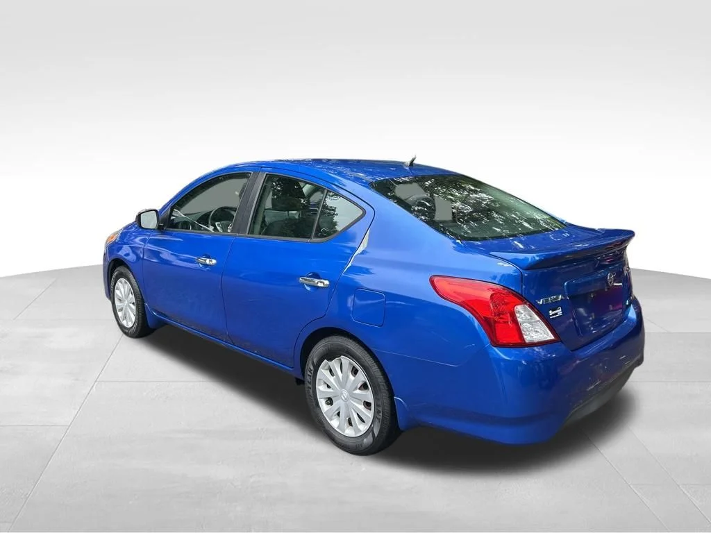 Used 2016 Blue Nissan 1.6 SV image 3