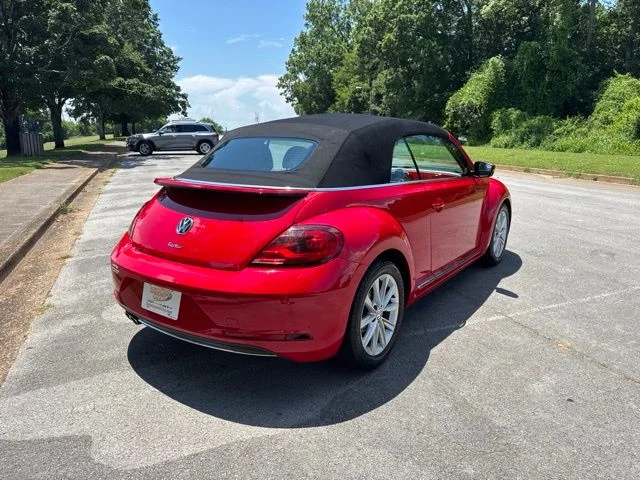 Used 2017 Red Volkswagen 1.8T SE image 7