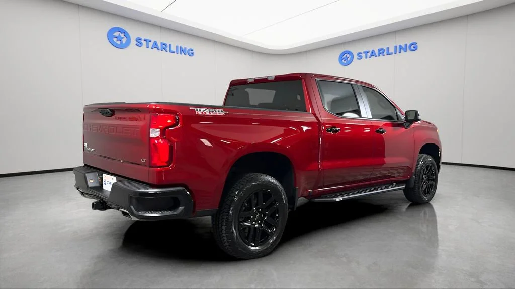 Used 2025 Radiant Red Tintcoat Chevrolet LT Trail Boss image 9