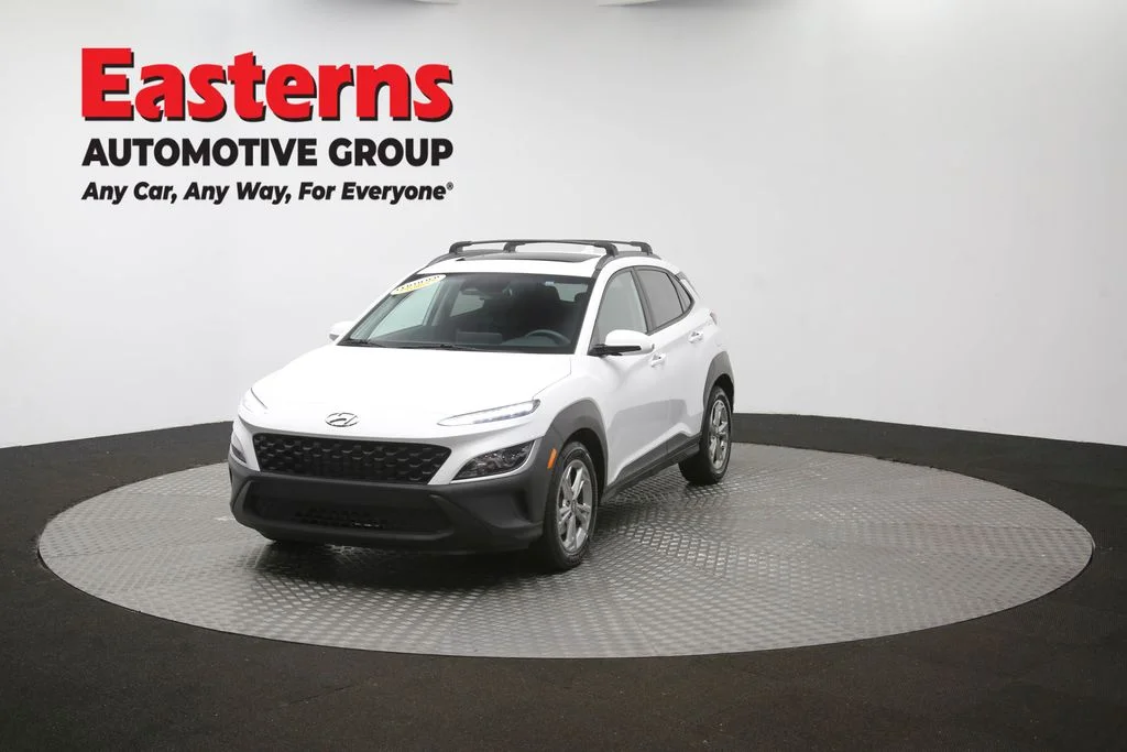Used 2023 White Hyundai SEL image 57