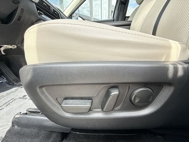 Used 2024 Blue Mazda Preferred image 12