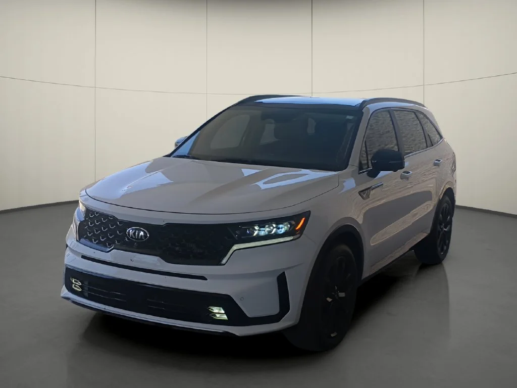 Used 2021 White Kia SX-Prestige image 3