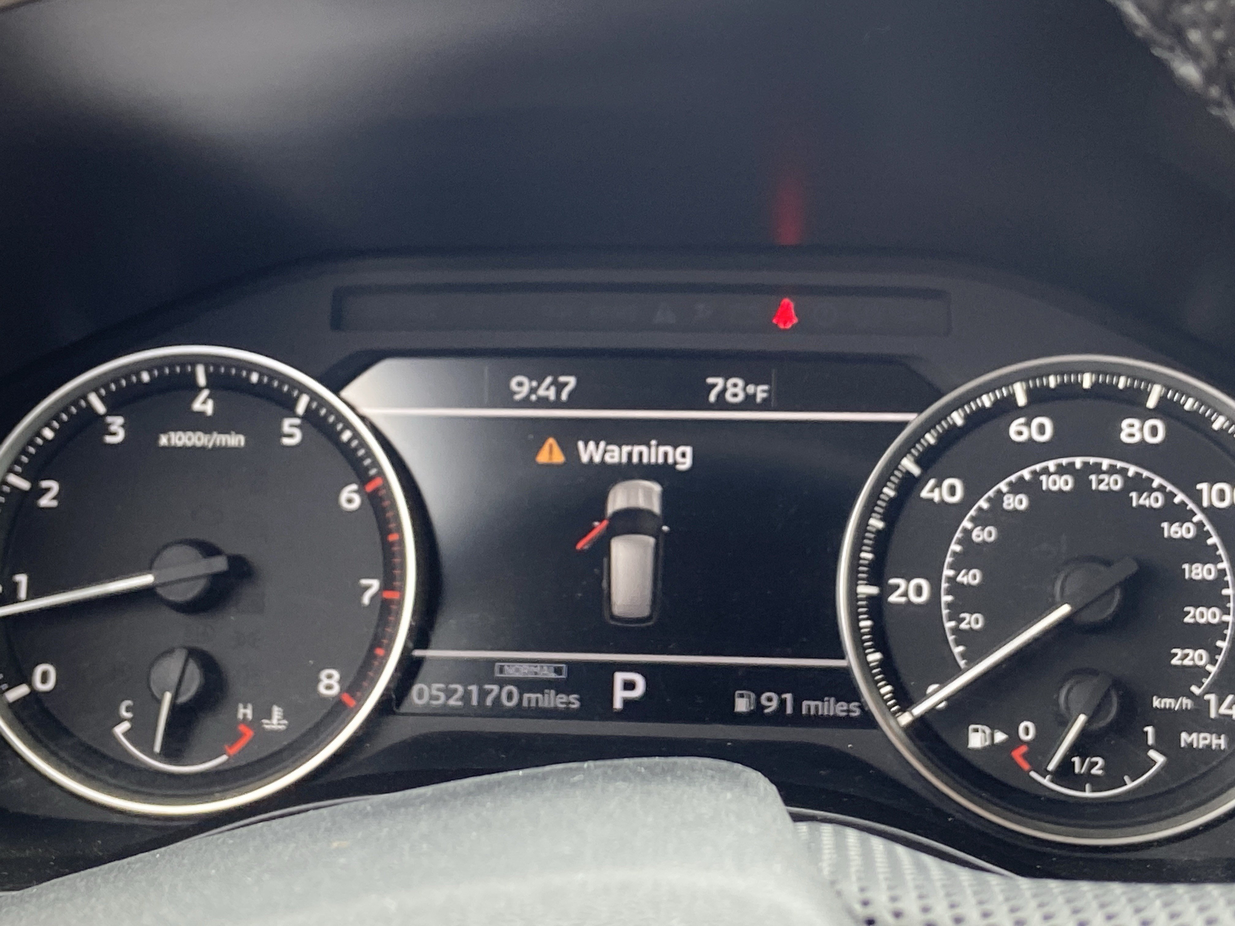 Used 2023 Cosmic Blue Metallic Mitsubishi SE image 25