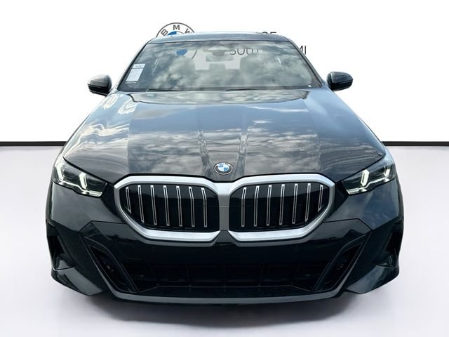 New 2026 Black BMW 530i image 2