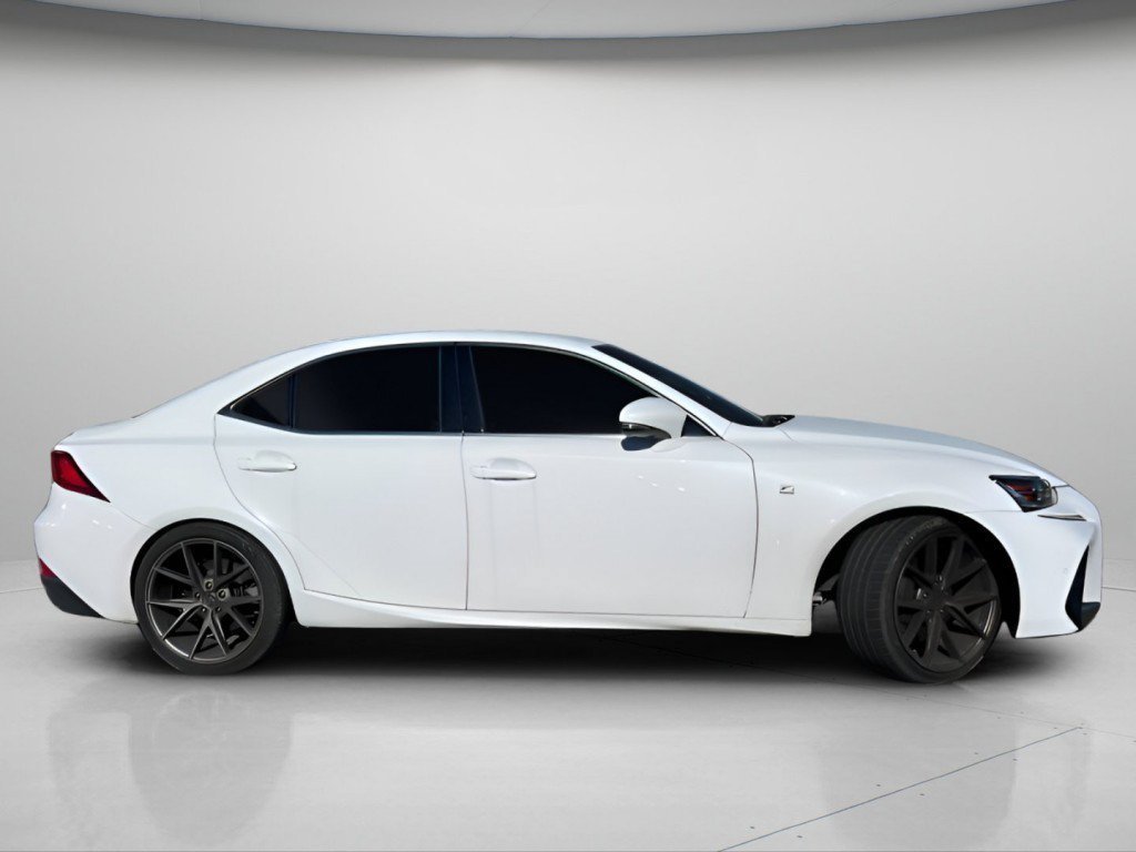 Used 2020 Ultra White Lexus 300 image 4