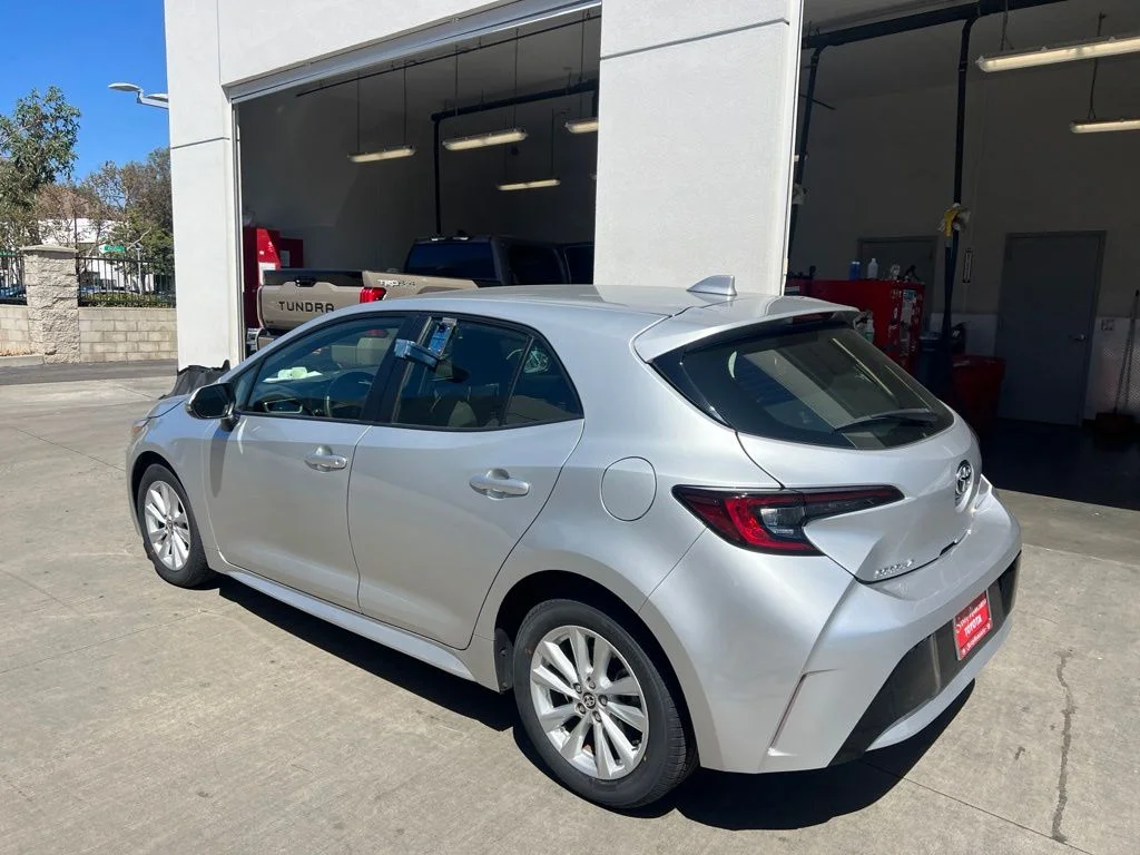 Certified Used 2024 Classic Silver Metallic Toyota SE image 4