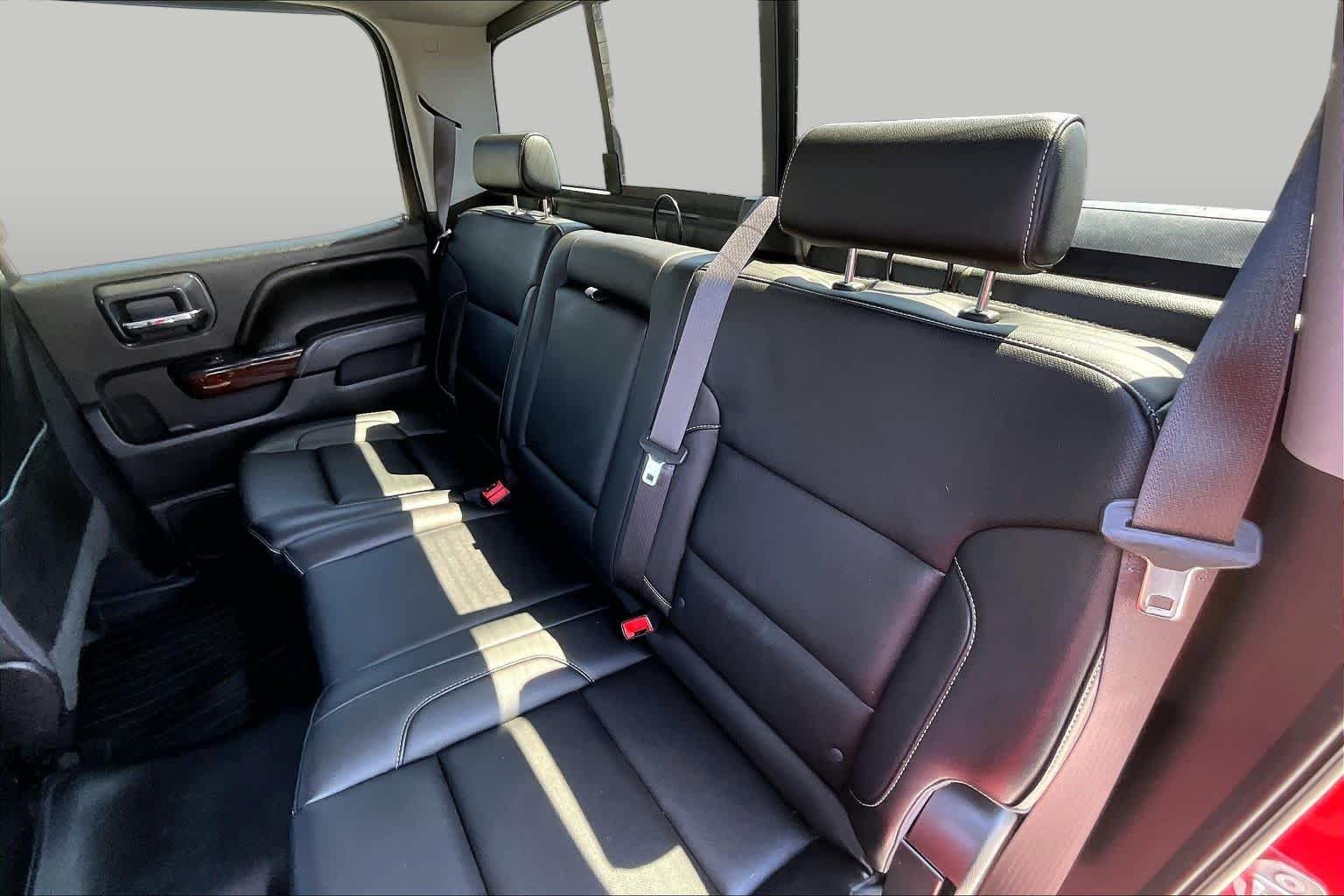 Used 2016 Cardinal Red GMC SLT image 21