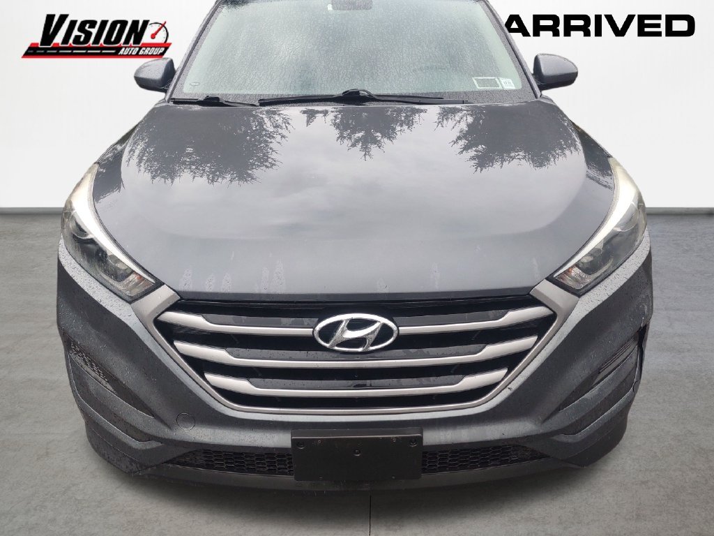 Used 2018 Gray Hyundai SE image 8