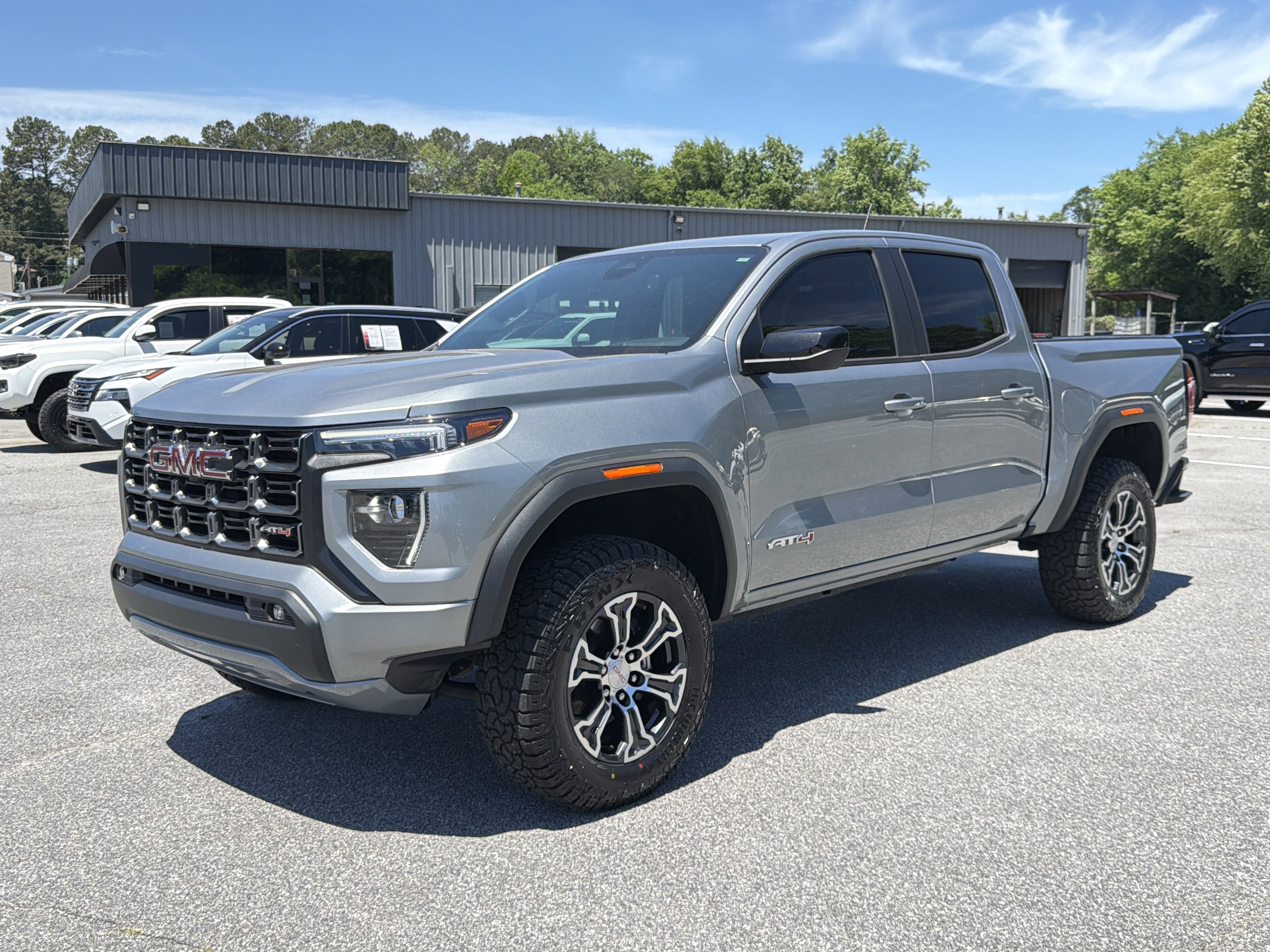 2023 GMC Canyon 4WD AT4 Crew Cab Short Box's photo