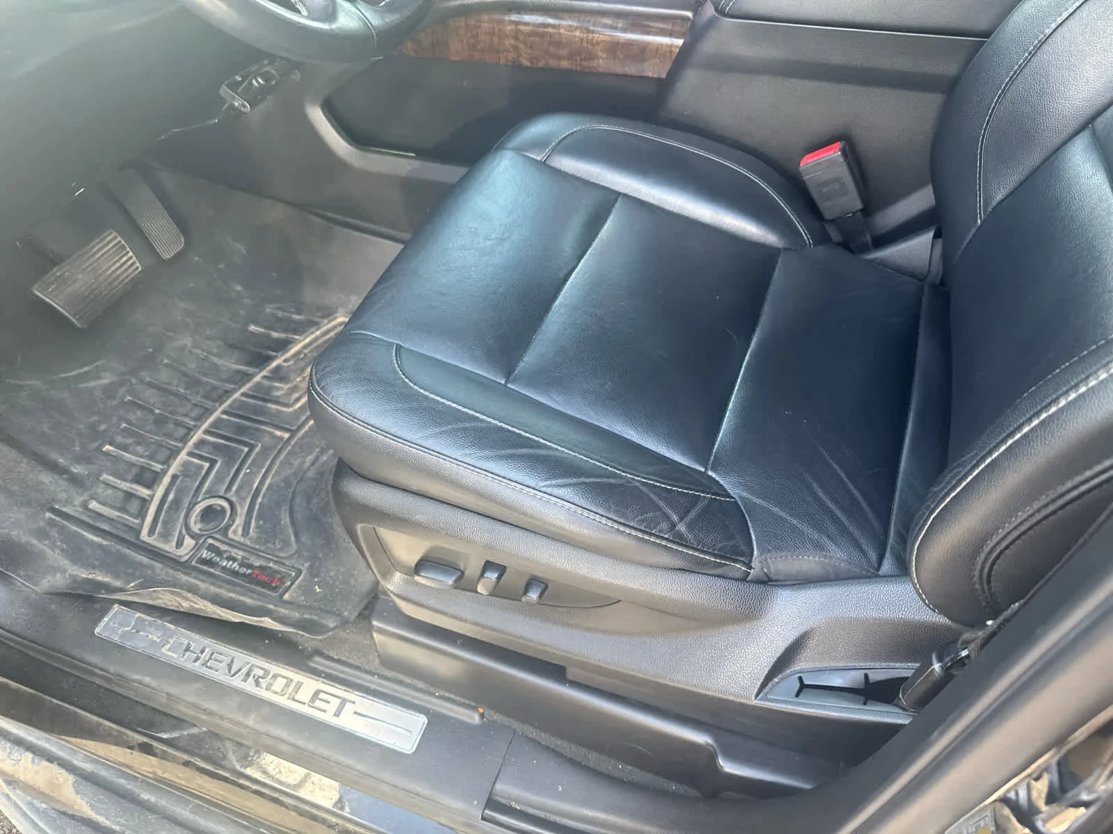 Used 2019 Black Chevrolet LT image 7